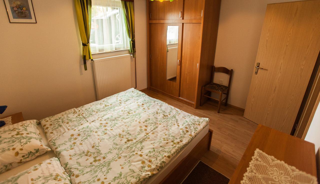 Apartment House Sumrak Bizeljsko Eksteriør billede
