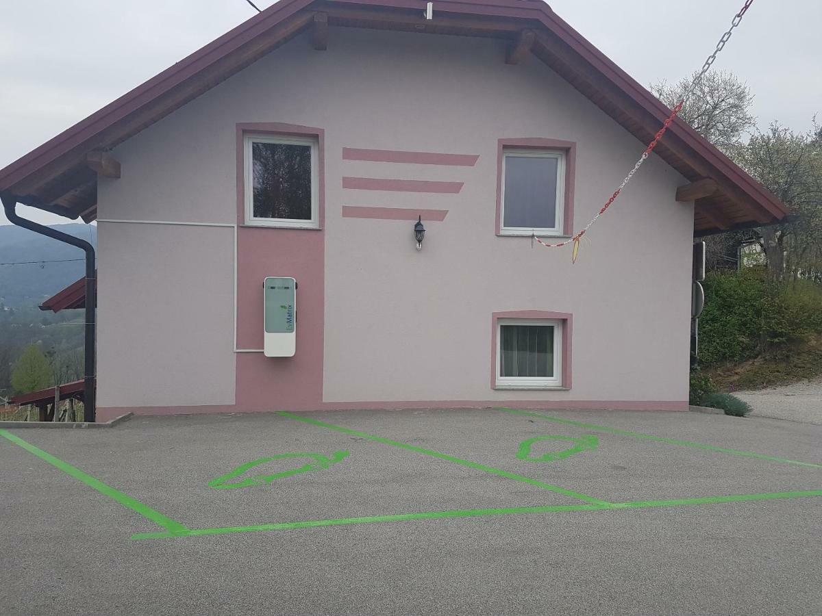 Apartment House Sumrak Bizeljsko Eksteriør billede